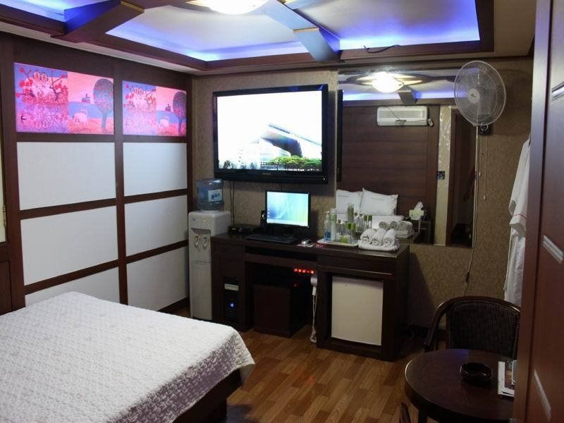 Picasso Motel Jongno 首爾 外观 照片
