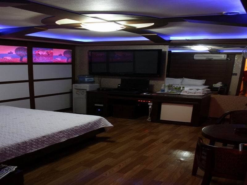 Picasso Motel Jongno 首爾 外观 照片